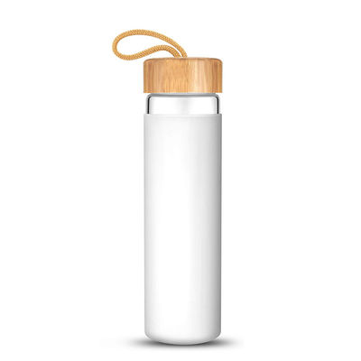 beständige Glastrinkflaschen der Trümmer-20oz mit Deckeln, Nahrungsmittelgrad-Glasturnhallen-Flasche fournisseur