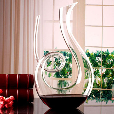 Modernes Dekantiergefäß des mundgeblasenen Glases, Klarglas-flache Unterseiten-Wein-Dekantiergefäß fournisseur