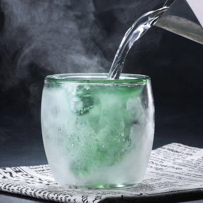 Hitzebeständiger Bärn-handgemachter doppel-wandiger Glasbecher 250ml fournisseur