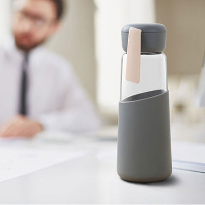 Unzerbrechliche Glaswasser-Flasche BPA geben Borosilicat-Material für Büro frei fournisseur