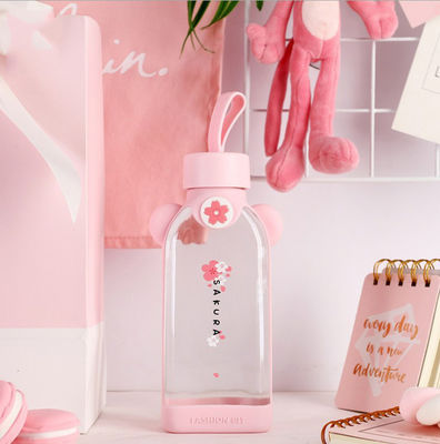 Flamingo-Form-nette Glasflasche, rosa Glasflasche mit Silikon-Ärmel fournisseur